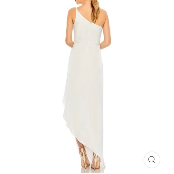 NWOT Mac Duggal Ieena One Shoulder White Satin Gown Size 8 - Picture 2 of 11